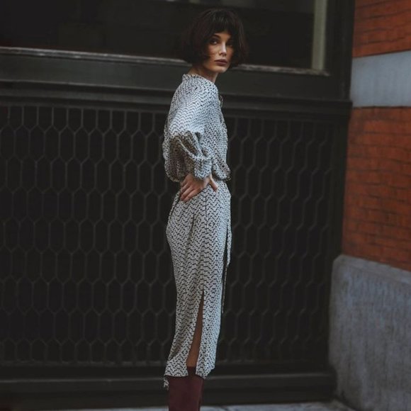 Reiss Dresses & Skirts - Reiss square print black white and yellow long sleeve maxi dress Size 6, The Mid